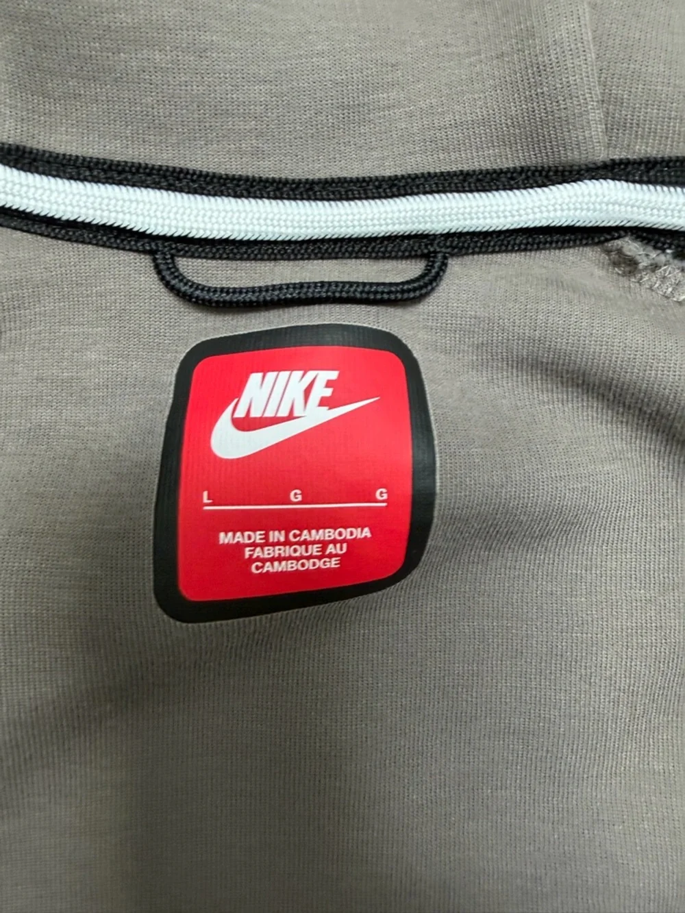 Nike Gray Hooded Jacket with Black Trim and White Piping - Picture 3 of 5